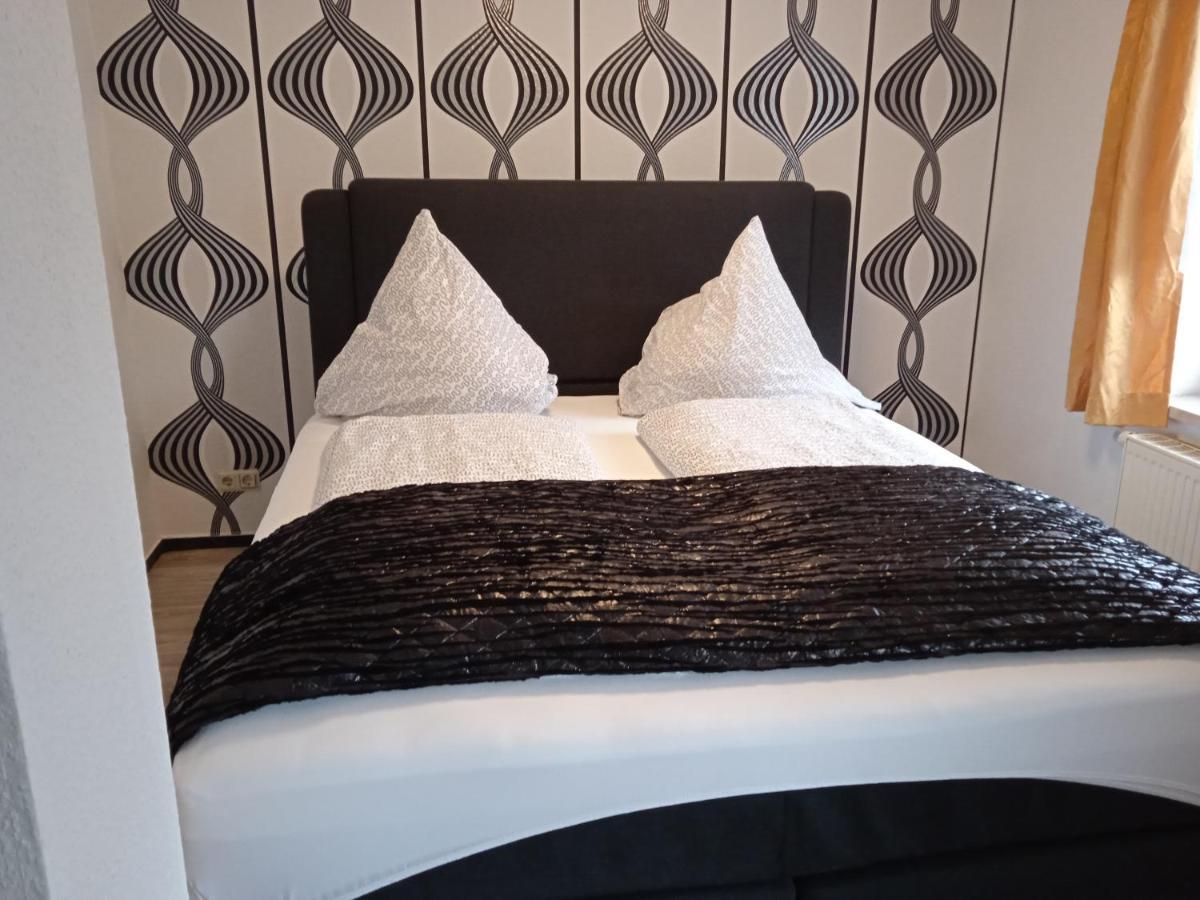 Hotel & Restaurant Zum Adlersberg Schleusingen Luaran gambar